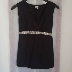 Motherhood Maternity Top Size M Black Embroidered Sleeveless Linen Blend BackTie